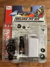 Auto World 4 Gear Deluxe Pit Kit 1977 Dodge Tradesmen Van Body Slot Car AFX TYCO