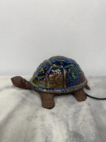 Vintage Tiffany-Style Iridescent Glass Turtle Lamp in Great Condition
