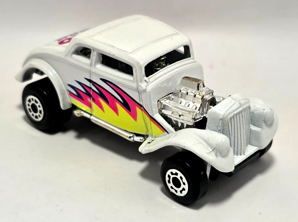 Vintage Matchbox '33 Willys Street Rod White 1982 China 1:50 - Image 4 of 4