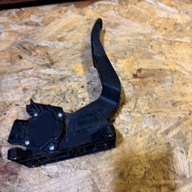 Mercedes Sprinter W903 CDI - Accelerator Throttle Pedal  A9013000404