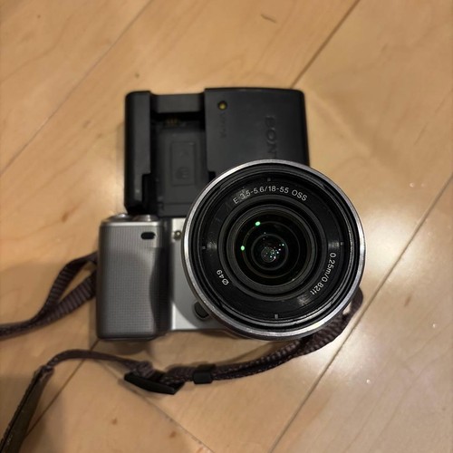 Sony mirrorless camera E 18 55mm
