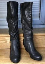 Cliffs by white mountain Petal boots 7.5