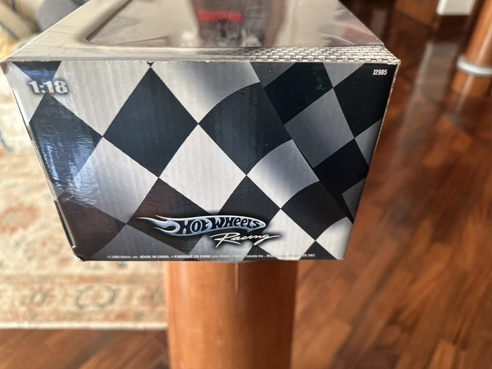 Mc Laren mp4-21 1:18 - Immagine 4 di 4