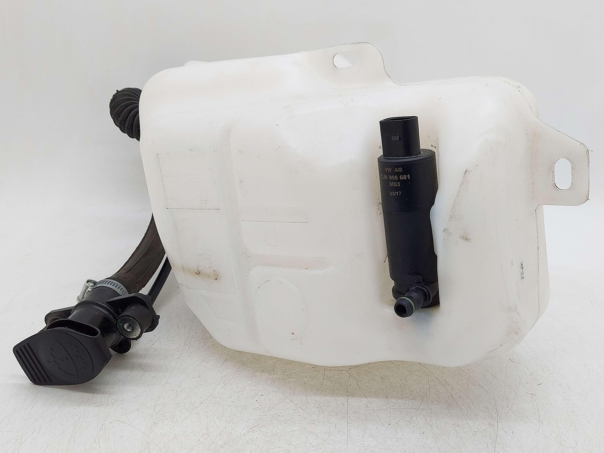 2018 LAMBORGHINI AVENTADOR S LP740-4 WASHER BOTTLE