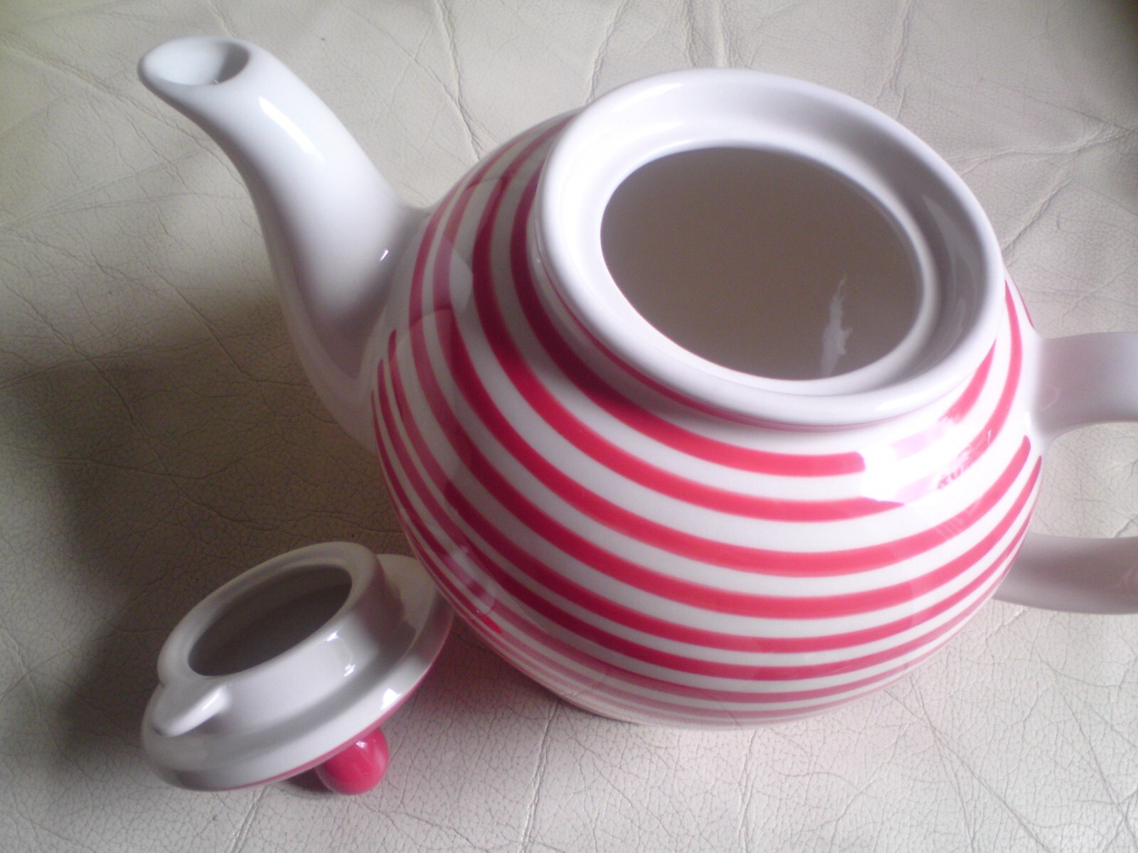Whittard of Chelsea Hand Painted Large Teapot Red and White Stripes