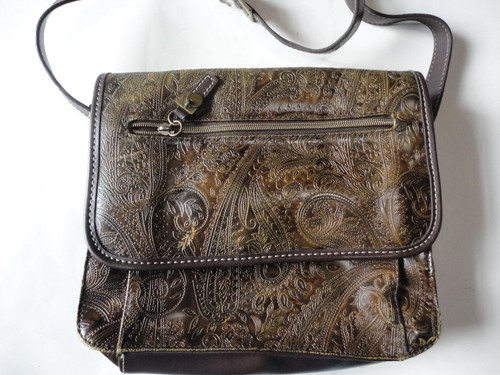 Relic Faux Leather Paisley Women’s Purse / Bag 9x11” Purse Zip / Snap - Picture 12 of 13