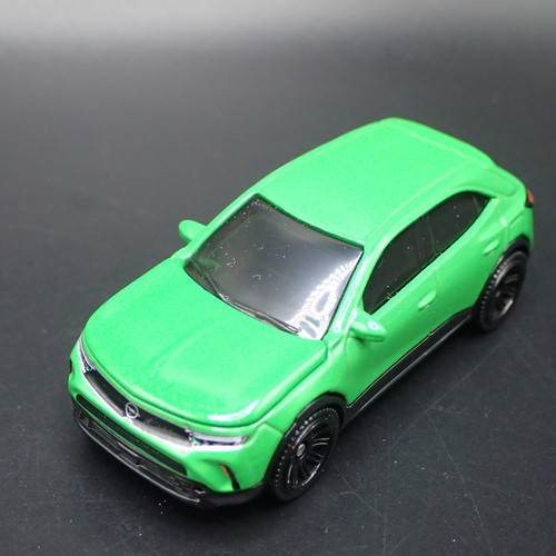 2021-2025 OPEL Mokka SUV Verde 1:64 Escala Coleccionable Maqueta Coche Modelo - Imagen 6 de 7