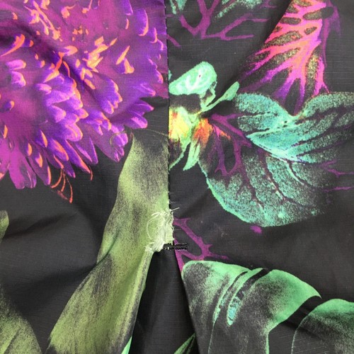 NIKE Black Multi-Color Floral Print Mesh Lightweight Hood Jacket Girls sz Medium - Picture 13 of 14