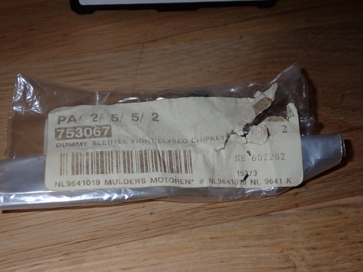 Peugeot OEM Key 753067 | eBay