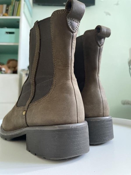 Women Clarks Boots Khaki Nubuck 35.5