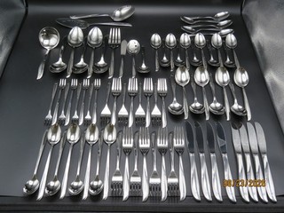 76 pc ONEIDA COMMUNITY TWIN STAR STAINLESS FLATWARE! 8 SETTINGS SRVG PCS
