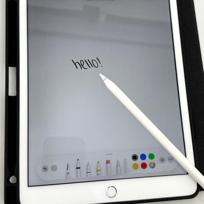 iPad(第8世代 128gb)+ Apple Pencil(第1世代) セット Apple iPad 8th Gen 128GB Wi-Fi Silver Bundle with Apple Pencil