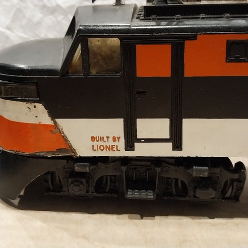 Locomotore elettrico vintage del dopoguerra Lionel 2350 New Haven modello non testato - Foto 7 di 24