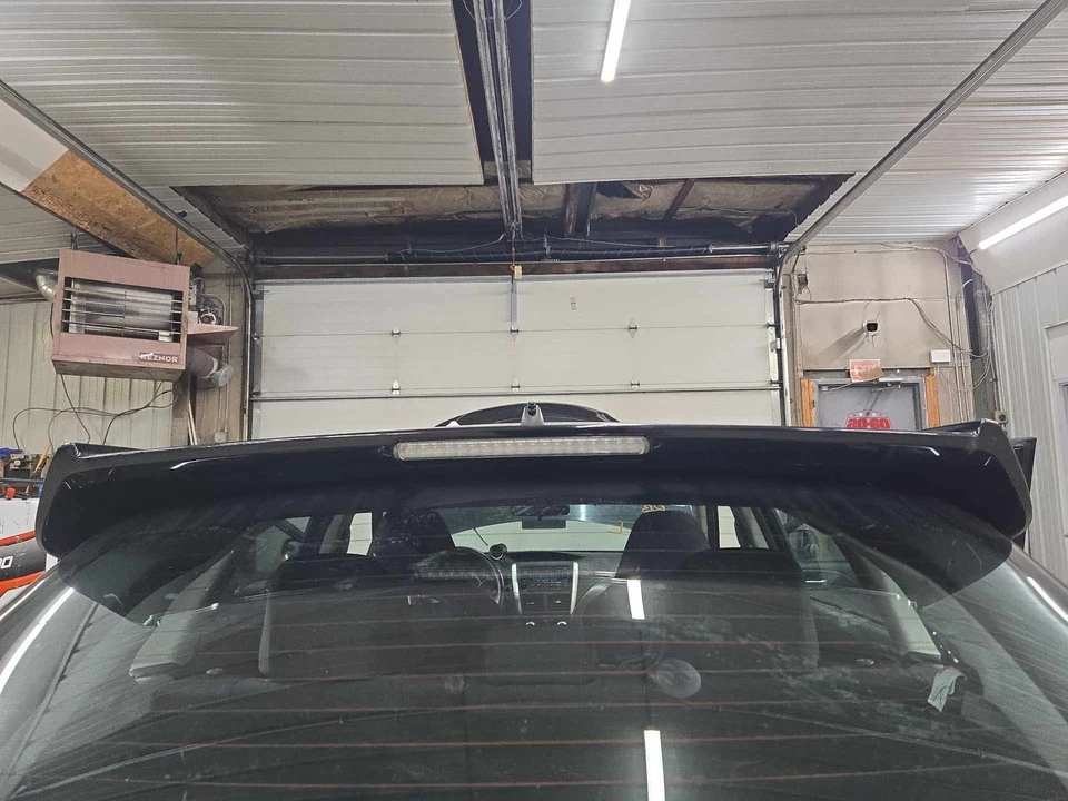 Used Rear Spoiler fits: 2011 Subaru Impreza 2.5L SW raised corner spoiler Rear G — 第 2/4 张图片