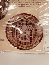 The Creative Circle Lace Net Darning Kit Lacy Angel 2806 1985 NOS NIP VTG