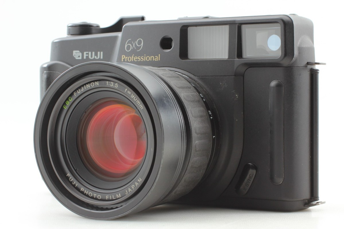 FUJI GW690 Ⅲ 6×9Professional Vintage Camera Review: Fujifilm GW690 III (6x9 Medium Format)