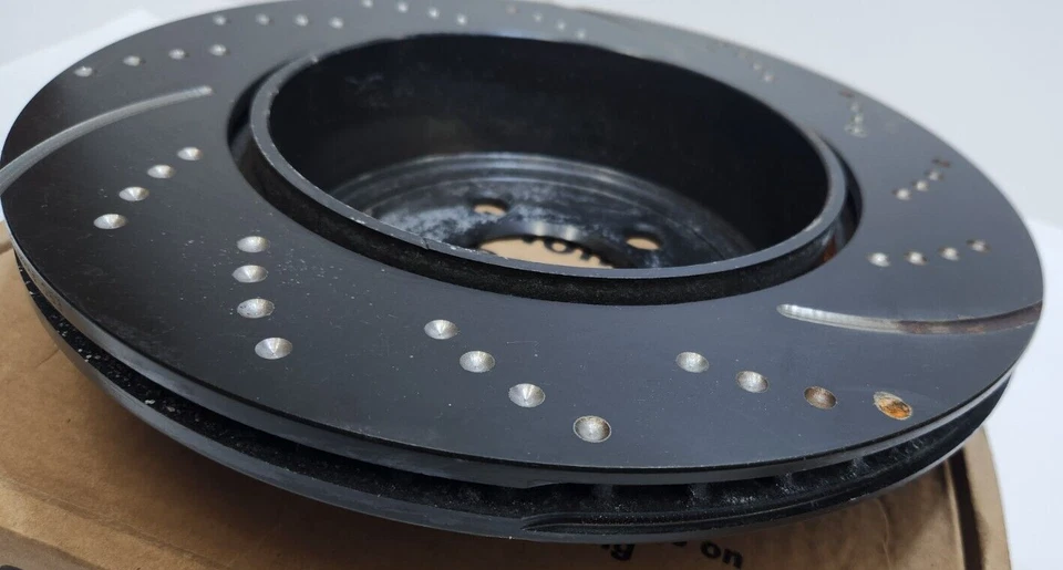 EBC Dimpled / Slotted Rear Brake set for Chrysler 300 and Charger 09-23 GD 7243 Foto 4 de 4