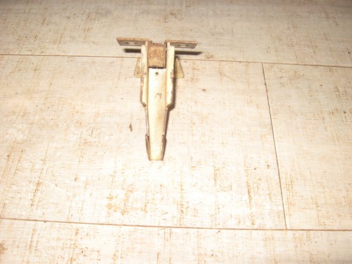 Mopar A Body Dodge Dart BARRACUDA ? Secondary Hood Latch catch Release Lever - Picture 5 of 7