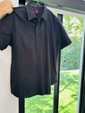 UNTUCKit Coufran Mens Medium Slim Fit Short S...