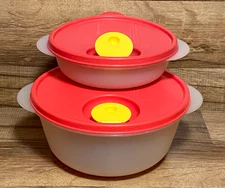 VTG. TUPPERWARE ROUND MICROWAVE & STORAGE CONTAINERS  2641 2646 RED VENTED LIDS
