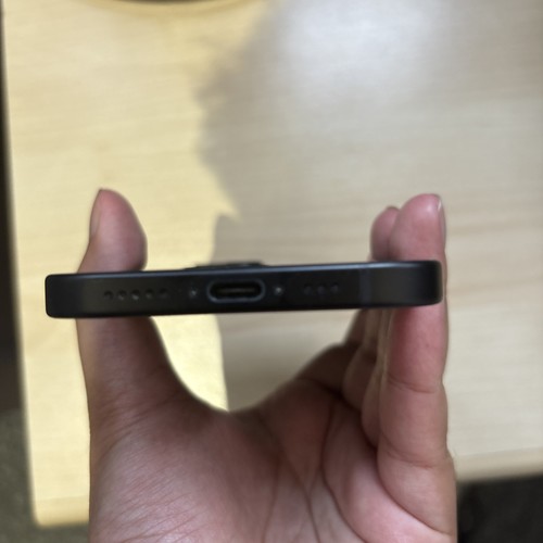 Apple iPhone 15 128GB Black Unlocked 91% Battery Health Excellent Condition - Afbeelding 4 van 8