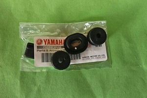 YAMAHA DT 50 80 MX Seitendeckel Verkleidung Gummi Satz Paar Enduro