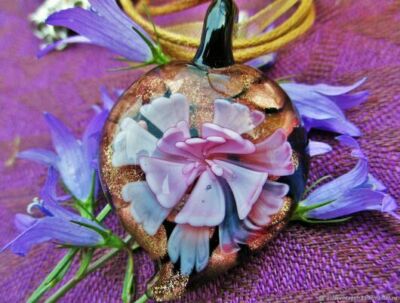 Antiker Anhänger Goldene Blume Glas Handarbeit Antique golden flower pendant, handm