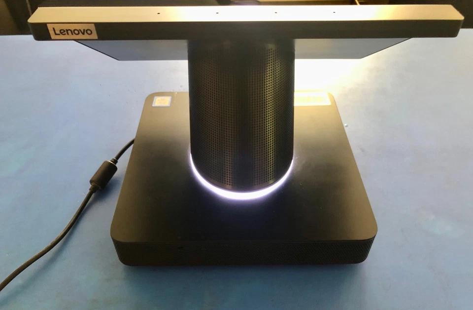 Lenovo ThinkSmart Hub 11H10002US Intel i5-8365U 1.6Ghz 8GB RAM 128GB M.2 SSD Foto 2 de 3