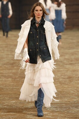 Chanel 14A Dallas PreFall 2014 White Boucle Tweed Fringe