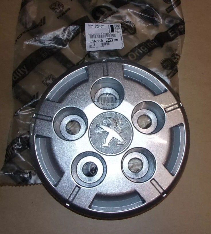 Enjoliveur 15'' Peugeot Boxer argenté haute résistance contre les chocs