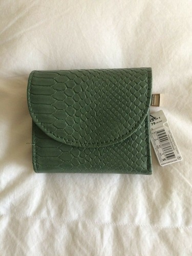 Portafoglio NUOVO verde Parfois | eBay