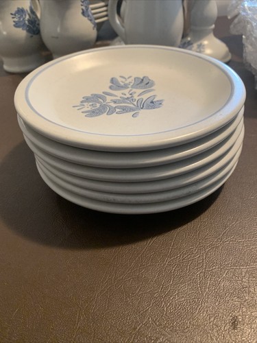 Set of 6 Vintage Pfaltzgraff Yorktowne Blue Floral Stoneware 7" Salad Plates - Picture 12 of 12