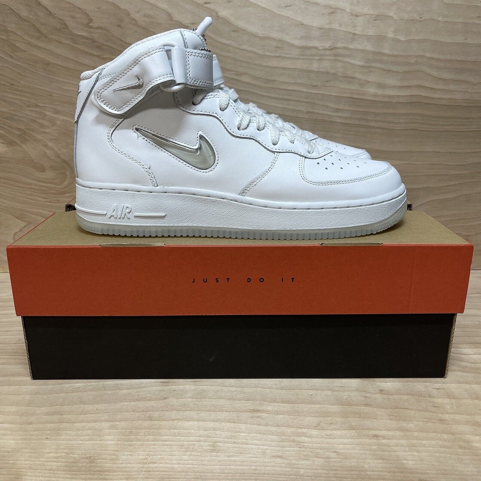 Nike Air Force 1 Mid '07 Size 11 Mens Summit White Shoes
