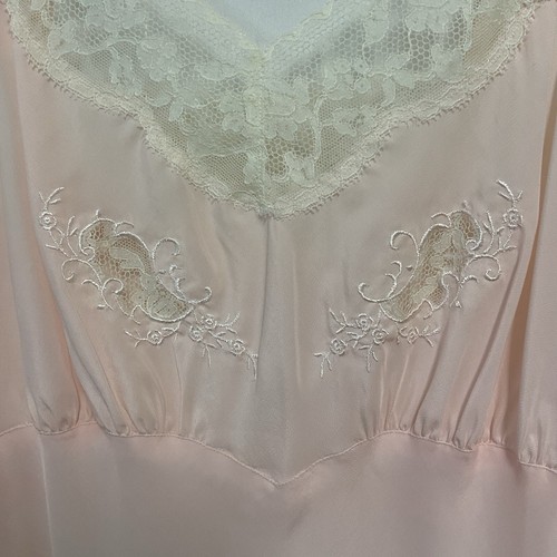 Vintage Barbizon 14 Pink Acclaim Full Slip Dress Crepe Remarque Lace Trim Insets - Picture 4 of 10