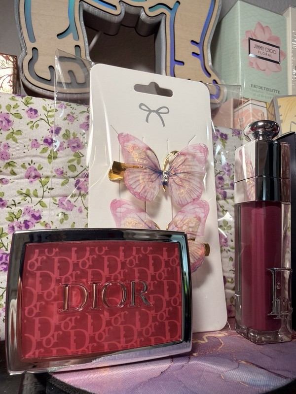 BEAUTY BUNDLE ALERT 🚨 DIOR