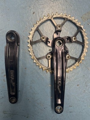 Kooka Forged MTB crankset anodized black 175mm square taper 94/58 Kooka Forged MTB crankset anodized black 175mm square taper 94/58