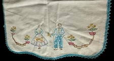 Southern Couple Crochet Embroidered Doily Dresser Scarf Runner 15.4x34.4 VTG