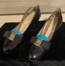 Vintage Salvatore Ferragamo Vara Boutique Black Patent Leather Flats W Size 9
