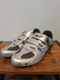 Nike Altea II road cycling shoe carbon NOS 43 / 9.5
