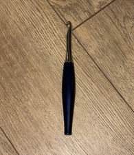 Furls Odyssey Crochet Hook L 7mm Discontinued Navy sparkle