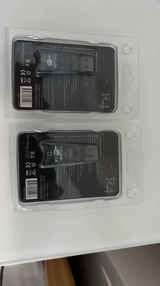 *Brand New* Original Revolution R4 Flashcart For Nintendo DS/Lite Etc + 2GB SD - Image 3 of 4