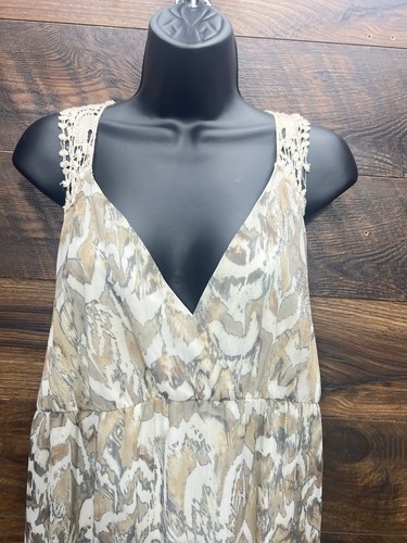 Cato Dress Woman Size 8 Crocheted Back Sleeveless Maxi Beige And White - Picture 5 of 14