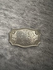 Elegant Floral Design Belt Buckle
