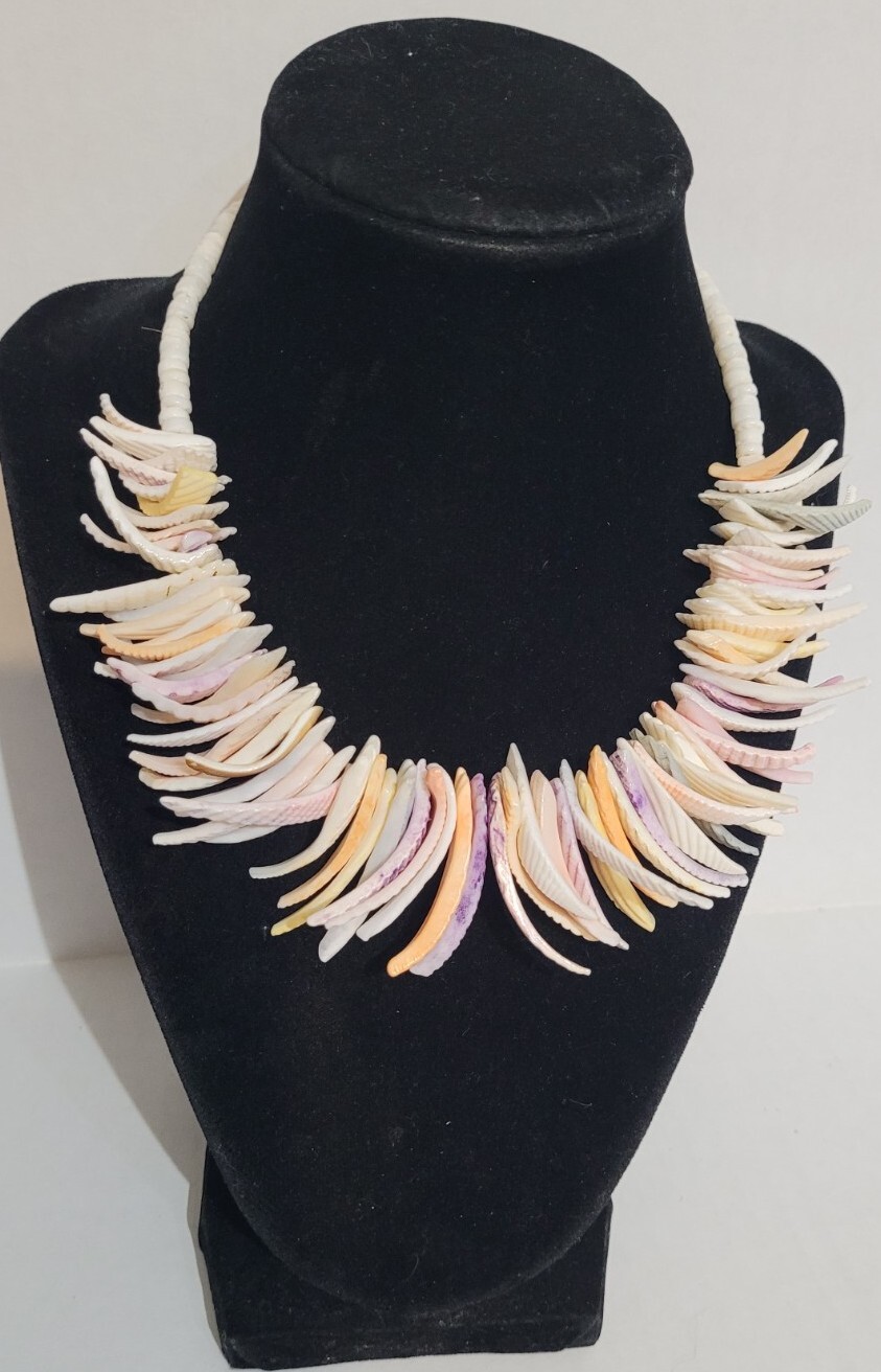 Boho Beach Very Full Shell Statement Necklace 16" - image 1