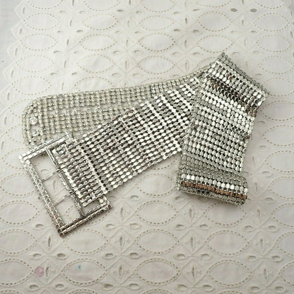 令人惊叹的复古 15 行透明叉套装水钻 33 英寸银色跑道腰带 — 第 2/4 张图片