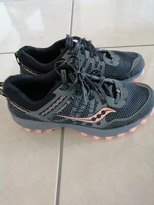 saucony ladies walking shoes