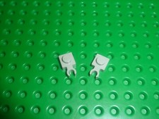 2 x LEGO Light Gray Plate 1 x 1 with Open O Clip Thin 4085a / Set 6940 6970 7735