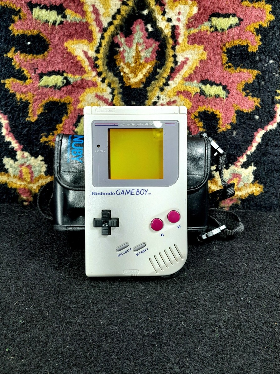 Original Vintage Nintendo GameBoy DMG-01 Handheld Console