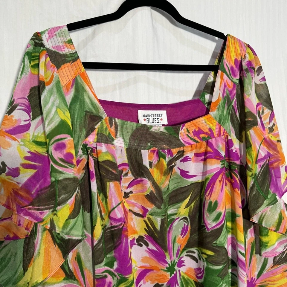 Blusa Mainstreet Azul Para Mujer Talla Grande 4X Mangas Acampanadas Tropicales Florales Foto 2 de 4