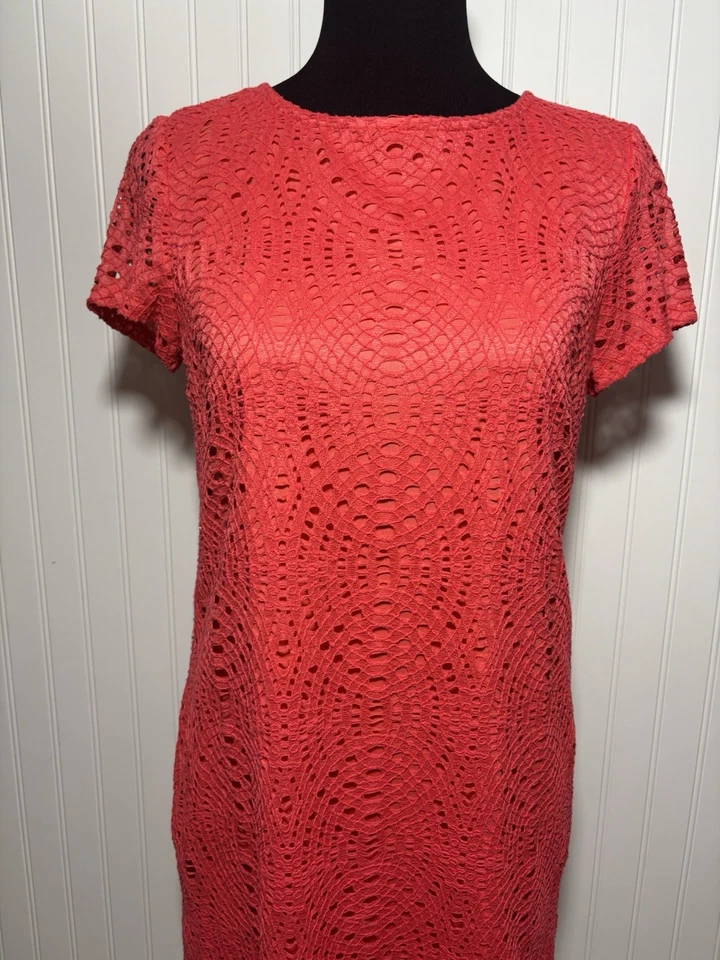 Chico’s 0.5 Coral Crochet Lace Sheath Dress Womens Size Small Lined Zipper Boho - Imagem 3 de 4